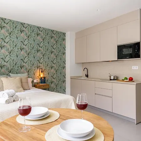 Cervantes Апарт-отель Малага