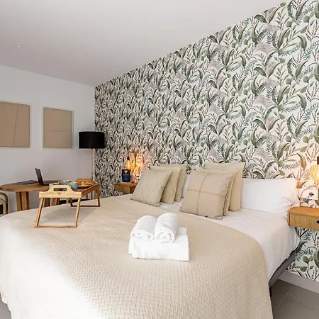 Aparthotel Cervantes *