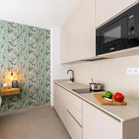 Cervantes Aparthotel *