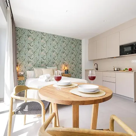 Aparthotel Cervantes *